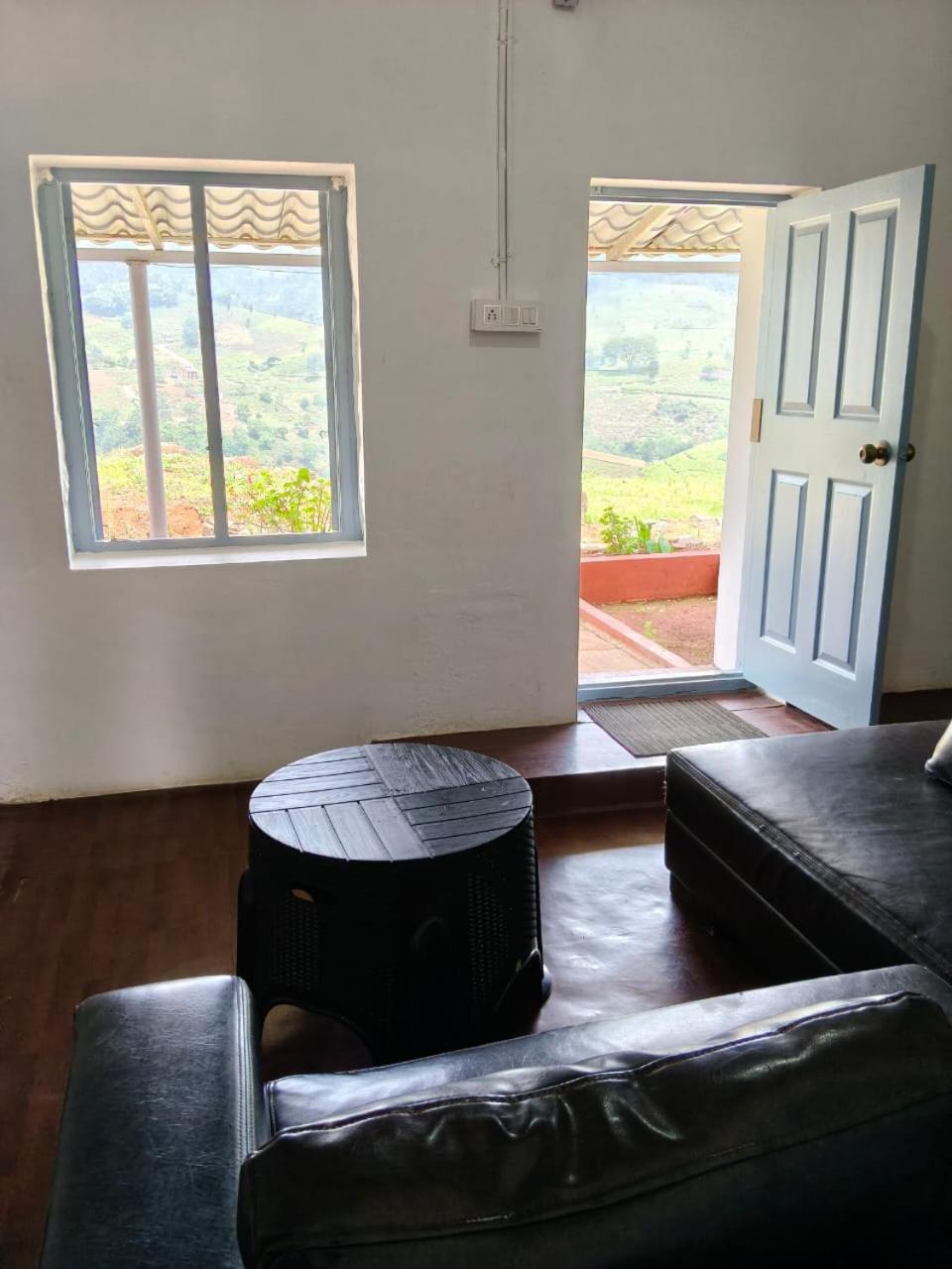Moksha Infinity Valley Kotagiri Room photo